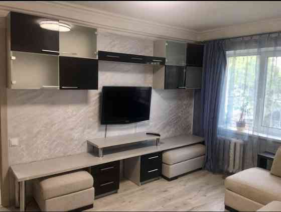 Оренда 2-х кім. квартири Воскресенський проспект (Перова) 20 Киев