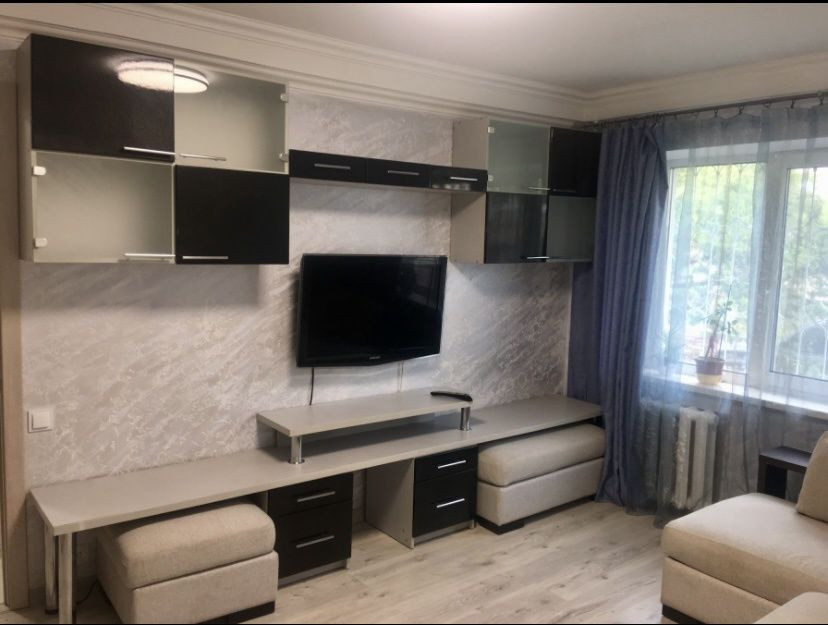 Оренда 2-х кім. квартири Воскресенський проспект (Перова) 20 Киев - изображение 1