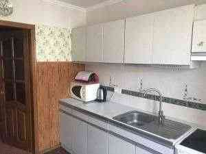 Вільна! вул. Наукова (Victoria Gardens) Львов