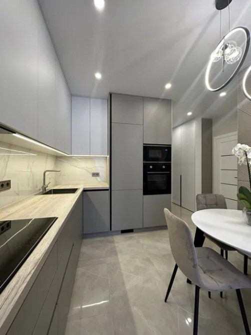 Шикарна євродвушка в Ірпені. Центральний парк Ірпінь - зображення 2