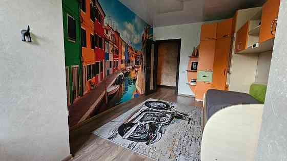 Супер 3 кімнатна квартира! Все що на фото - залишається!! Торг! Буча