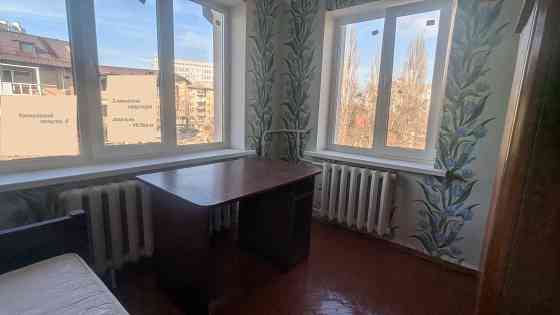 Продаж 2-к квартири  Коломийський пров.8 Голосієво метро Васильківська Киев