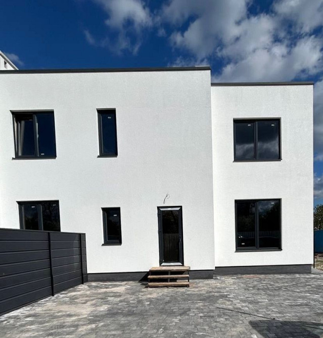 Квартира /таунхаус в м.Луцьк з власною прибудинковою територією 2,5сот Тарасово - изображение 1