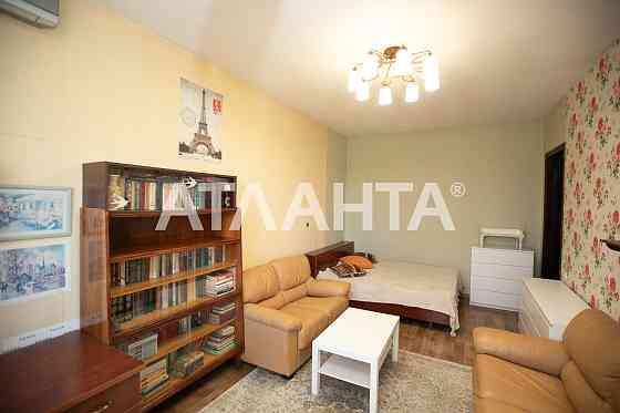 Продам 2-комнатную Сталинку в Центре Большая Арнаутская Место для авто Одеса