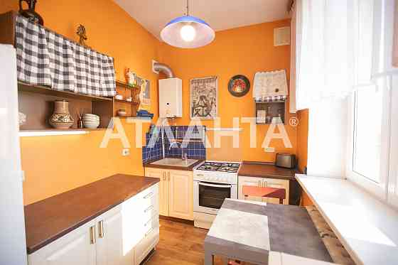 Продам 2-комнатную Сталинку в Центре Большая Арнаутская Место для авто Одеса