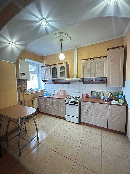 Продам простору квартиру на землі з гаражем в Малиновському районі Одеса - зображення 2