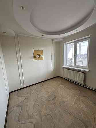 Продам 3 кімнатну квартиру в центрі міста(Украінська 5) Кривой Рог