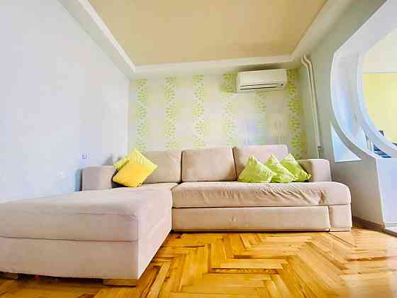 Продам 2кв. ул. Светлая. Добротный качественный ремонт. Запорожье