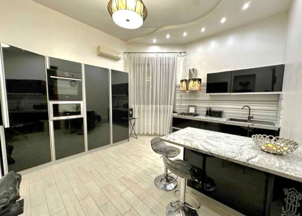 Выгодно! Срочно! Квартира в центре! Средний этаж, АГВ Одеса - зображення 2