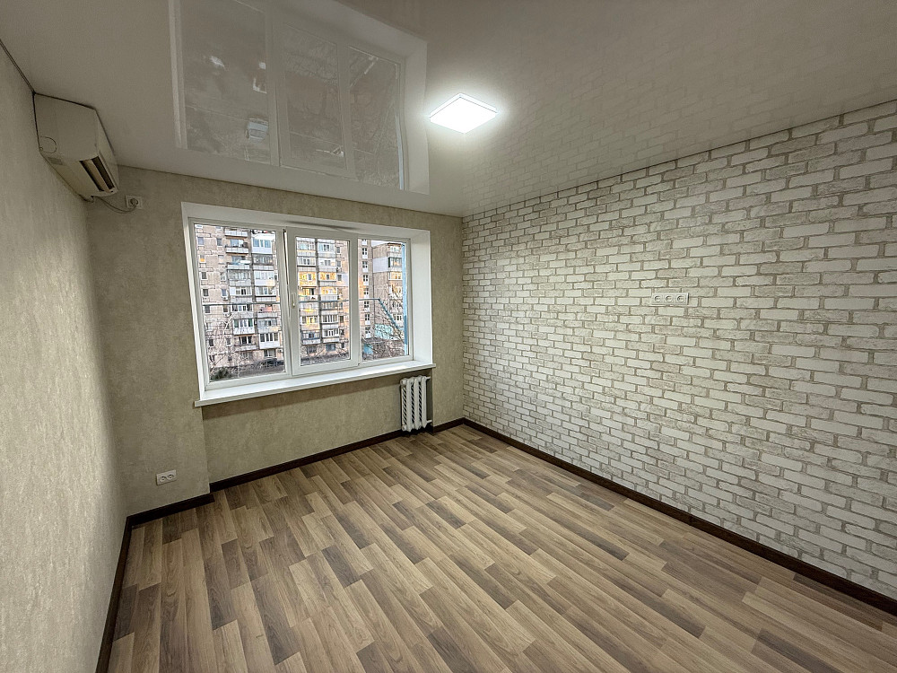 1-комнатная Квартира-студия Горішні Плавні - зображення 1