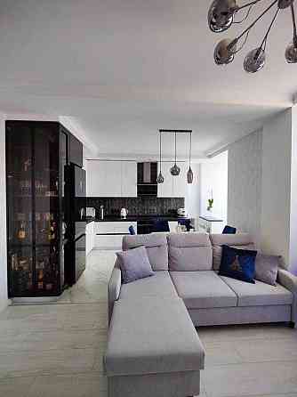 АРКАДИЯ дизайнерская квартира 57м2 балкон, гардеробная ЖСК Солнечный-4 Одеса