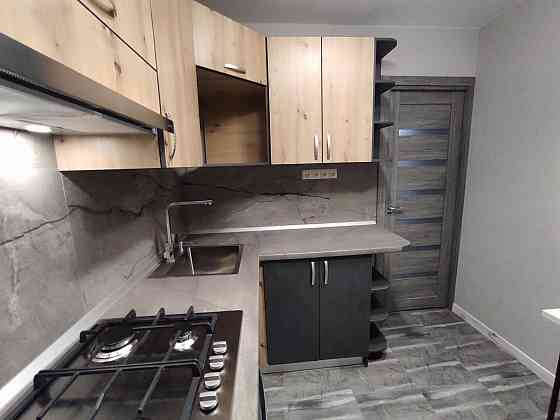 Продам квартиру с ремонтом 2024 г., 4/10 эт., кирпичный дом Дніпро