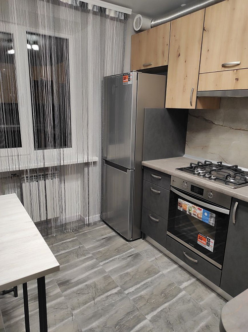 Продам квартиру с ремонтом 2024 г., 4/10 эт., кирпичный дом Дніпро - зображення 5