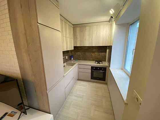 2к Бастіонна, 1/36 Печерський центр Ботсад М Звіринецька Киев