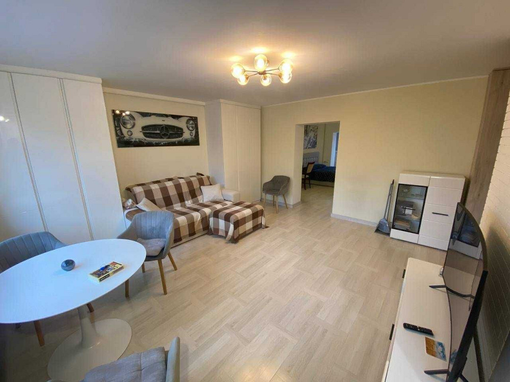 2к Бастіонна, 1/36 Печерський центр Ботсад М Звіринецька Киев - изображение 2