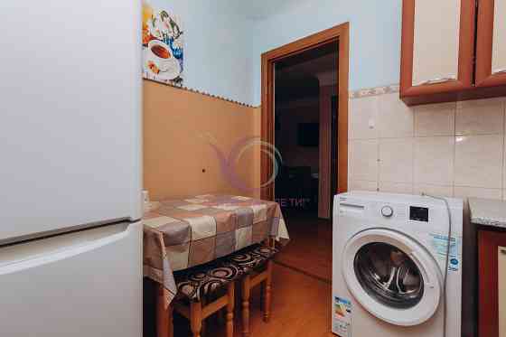 2-к. квартира з балконом, меблями та технікою за просп. Незалежності Чернівці