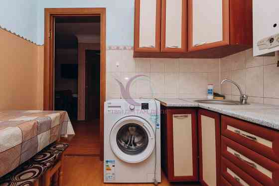 2-к. квартира з балконом, меблями та технікою за просп. Незалежності Чернівці