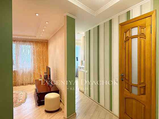 Русановская набережная, 18 - метро «Левобережная» Киев