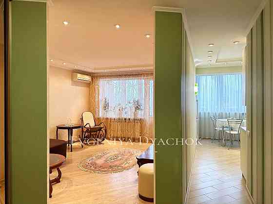 Русановская набережная, 18 - метро «Левобережная» Киев