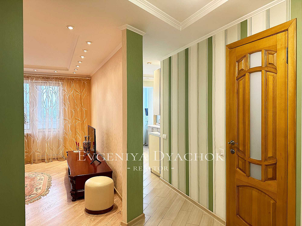 Русановская набережная, 18 - метро «Левобережная» Киев - изображение 2