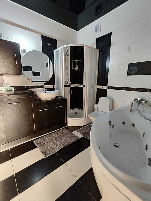 Центр 3 комнатная квартира длительно Одеса - зображення 1