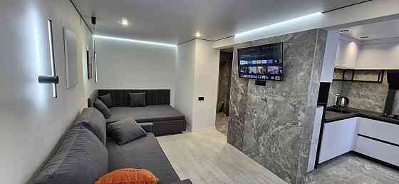 1к Лукьяненко (Жуковского) 39/41, Нагорный р-н Днепр