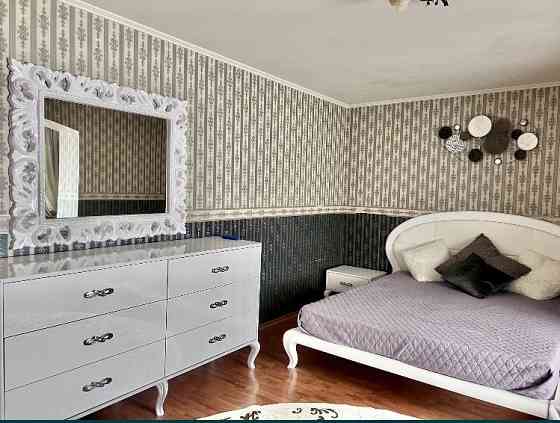 Сдам 2 ком квартиру современный ремонт. Б. Хмельницкого 32. Титова Днепр