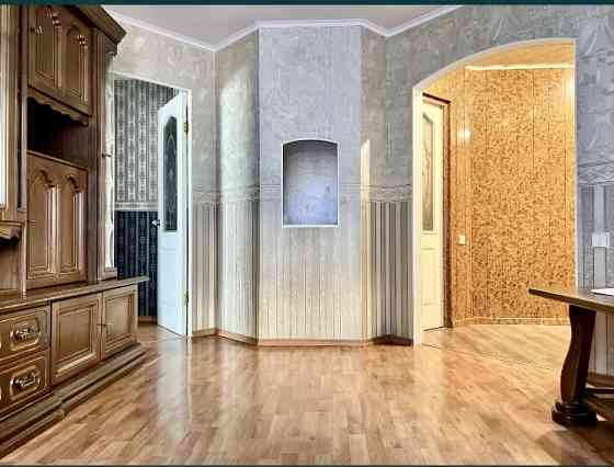 Сдам 2 ком квартиру современный ремонт. Б. Хмельницкого 32. Титова Днепр