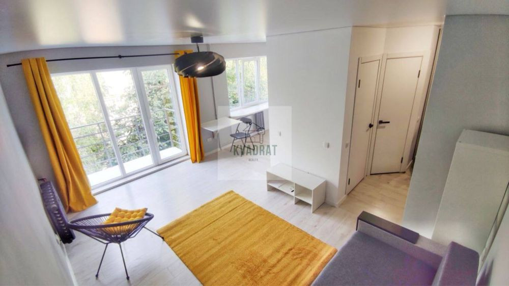 Продам 1-кімнатну у центрі з ремонтом та меблями Кам`янець-Подільський - зображення 1