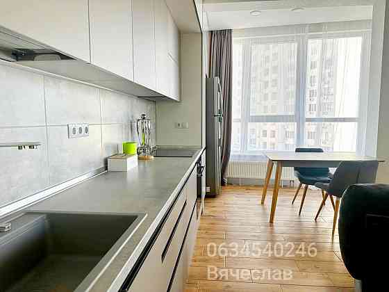 Двухкомнатная с видом на  море Аркадия невысокий этаж Одеса