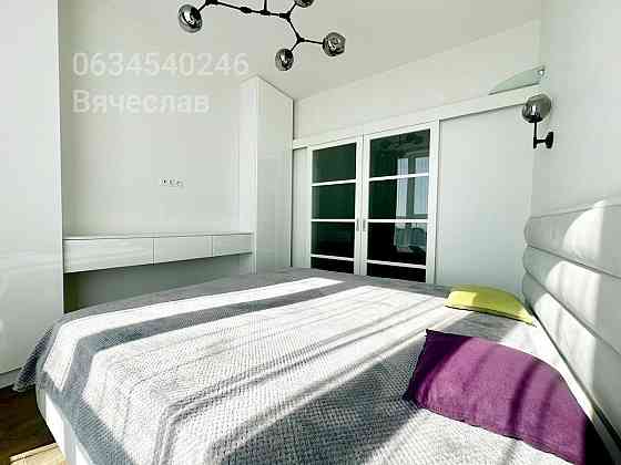 Двухкомнатная с видом на  море Аркадия невысокий этаж Одеса