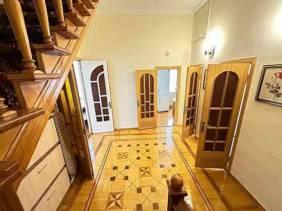 Здам 4К в центрі Михайлівська 24В Майдан Софіївська Золоті ворота Киев