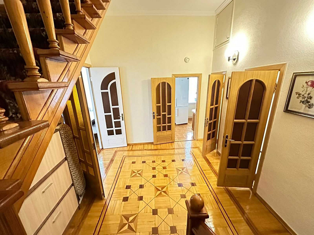 Здам 4К в центрі Михайлівська 24В Майдан Софіївська Золоті ворота Киев - изображение 1