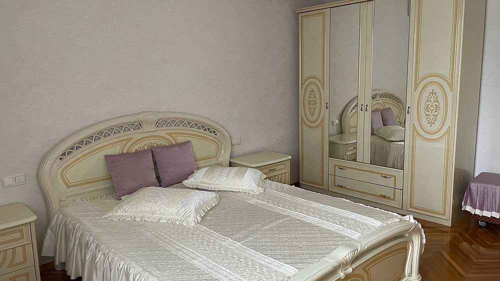 Здам 4К в центрі Михайлівська 24В Майдан Софіївська Золоті ворота Киев - изображение 6