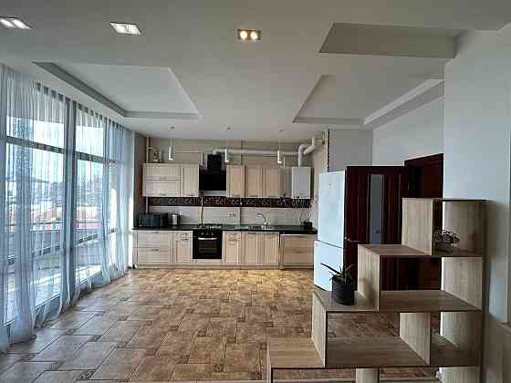 Оренда великої квартири в новобудові клубного типу по вул. Мучній Львов