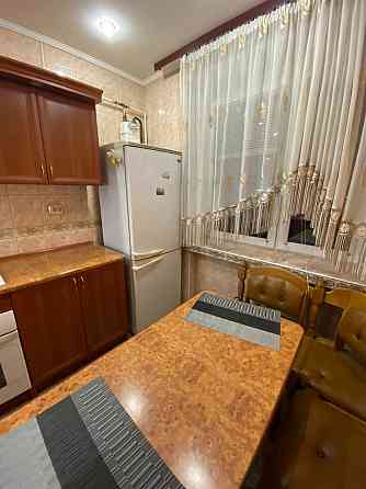 Здається в оренду 2-кім вул. Бандери ( район 8-9 шк) 