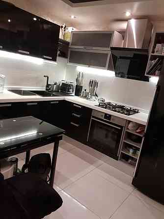 Продам 2х кімнатну квартиру з ремонтом вул.Яскрава Дніпро