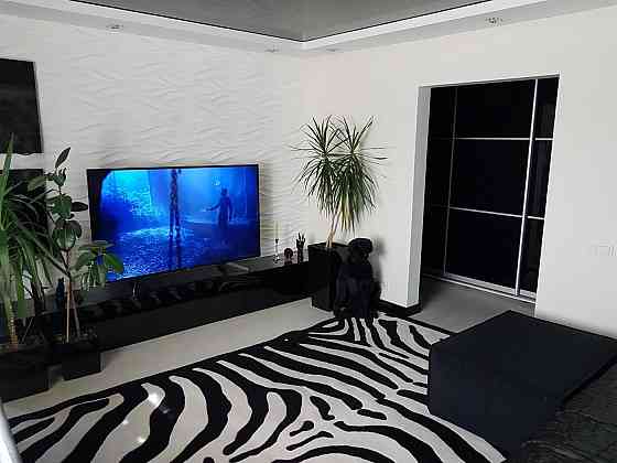 Продам 2х кімнатну квартиру з ремонтом вул.Яскрава Дніпро