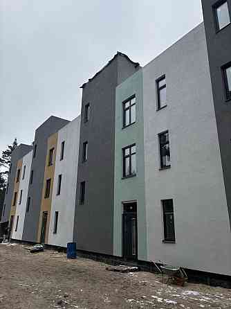 Квартира на природі та поряд з метро, 1202300грн Киев