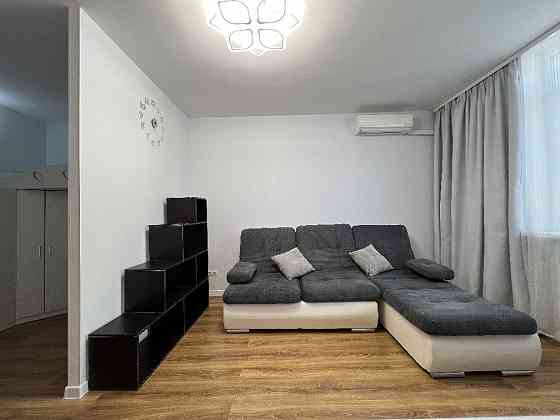 М. Деміївська, Саперно-Слобідська, 24, євродвокімнатна квартира Киев