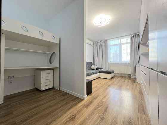 М. Деміївська, Саперно-Слобідська, 24, євродвокімнатна квартира Киев