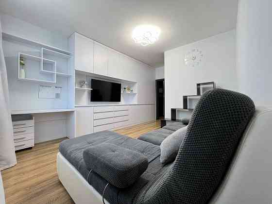 М. Деміївська, Саперно-Слобідська, 24, євродвокімнатна квартира Киев