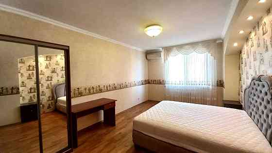 Оренда 3к квартира Метро Лівобережна - 3 хв. Вул. Раїси Окіпної 4 Киев