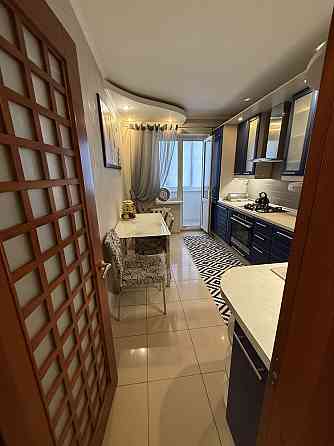 Сдам або продам свою квартиру на Дзержинці ! 3 кімнати все включено Кривий Ріг