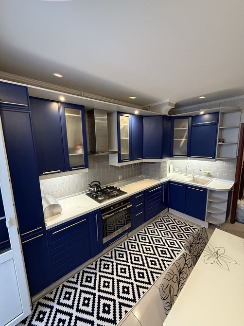 Сдам або продам свою квартиру на Дзержинці ! 3 кімнати все включено Кривий Ріг - зображення 3