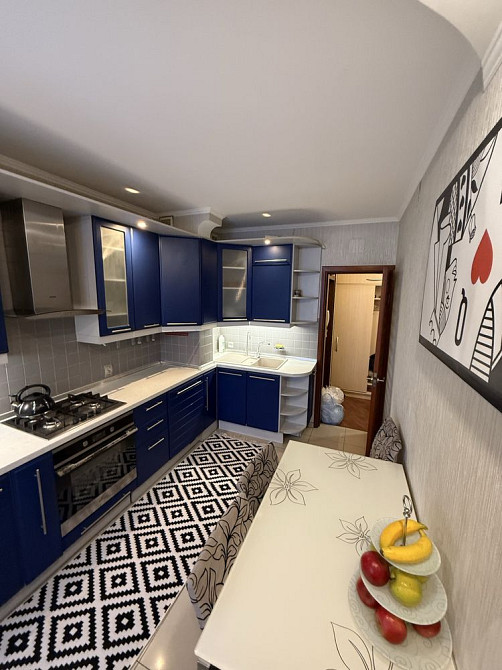 Сдам або продам свою квартиру на Дзержинці ! 3 кімнати все включено Кривий Ріг - зображення 2