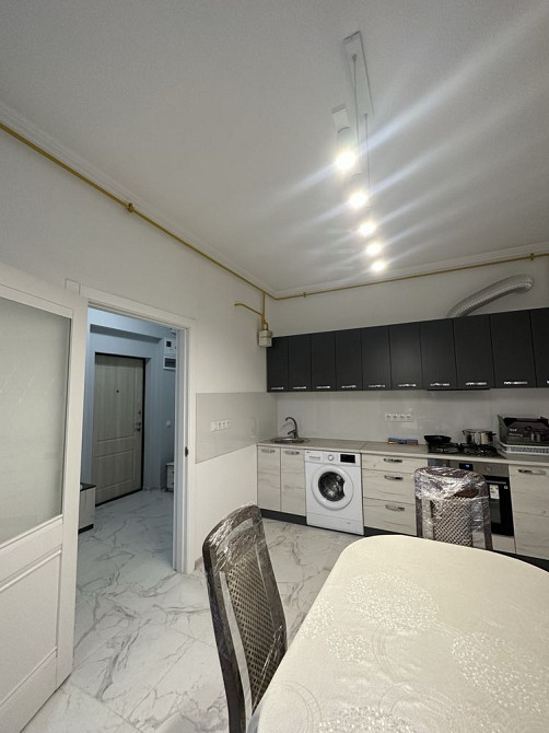 Здається 1к.кв. в центрі . Ціна: 400$ Ужгород - изображение 2