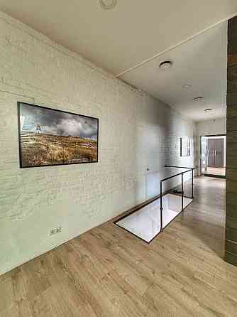 Власна квартира в центрі, вул.Михайлівська 6-кімнат Киев