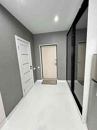 Однокімнатна смарт-квартира біля метро Вирлиця Киев