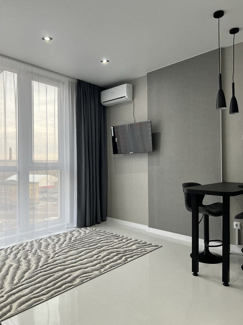 Однокімнатна смарт-квартира біля метро Вирлиця Киев - изображение 5